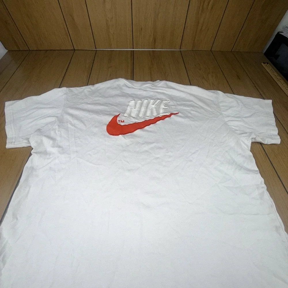 NIKE Trend Max 90 T‎ shirt Chest Pocket Logo Short Sleeve XL Beige
